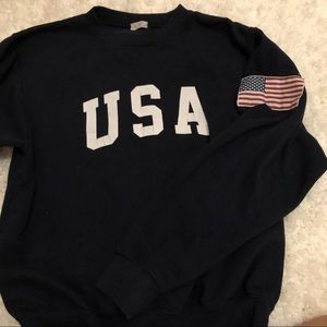 Brandy Melville USA crewneck